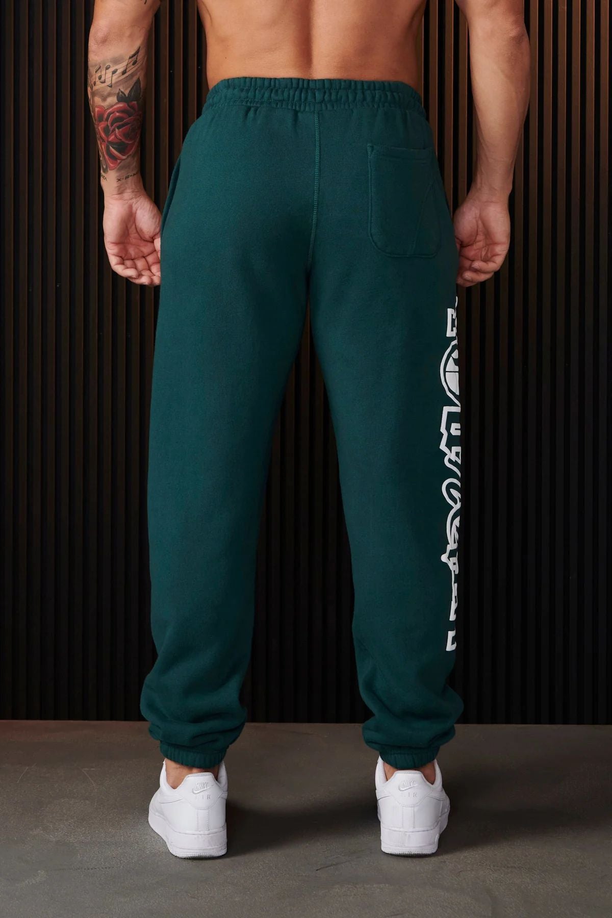 Men's Long Track Sweatpants Printed Ankle-Tied Design Leisure Fitness Essential