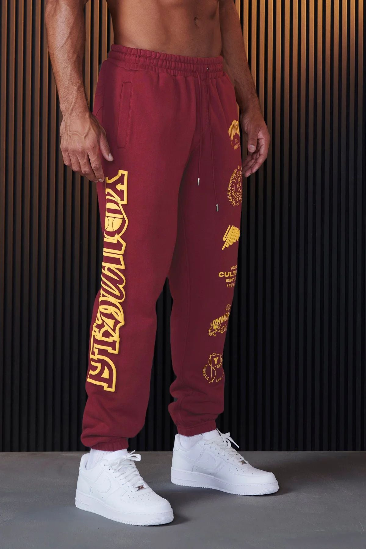 Men's Long Track Sweatpants Printed Ankle-Tied Design Leisure Fitness Essential