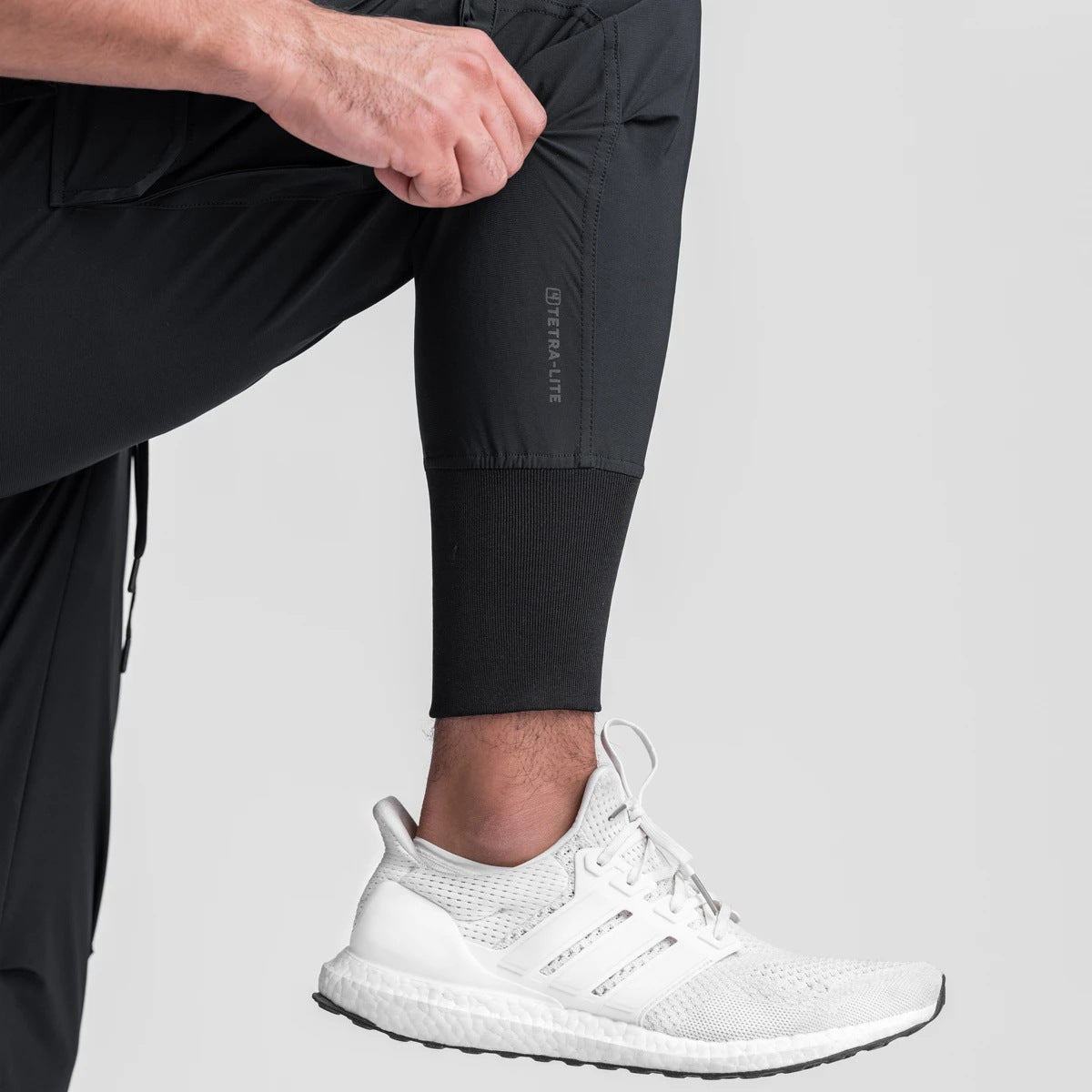 Men's Sports Pants Fitness Trousers Summer Thin Loose Quick-Drying Elastic Ankle-Tied Running Training